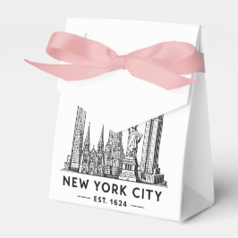 NYC Skyline Illustration with Statue of Liberty Geschenkschachtel