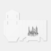 NYC Skyline Illustration with Statue of Liberty Geschenkschachtel (Ungefaltet)