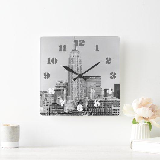 NYC Skyline IV Quadratische Wanduhr (Zuhause)