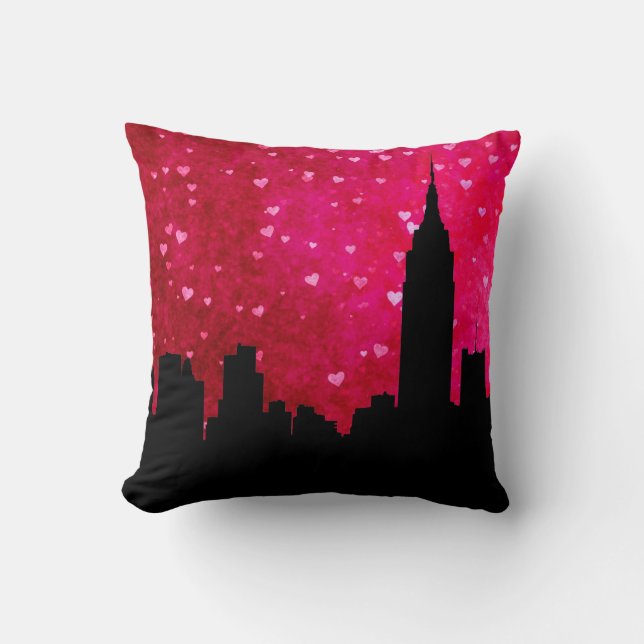 NYC Skyline Silhouette, ESB #1 Pink Red Heart Kissen (Vorderseite)