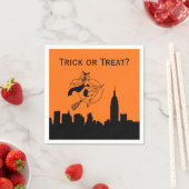 NYC Skyline Silhouette Halloween Cheeky Hexe Serviette (Beispiel)