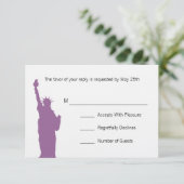 NYC Skyline Wedding RSVP Cards (Stehend Vorderseite)
