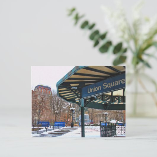 NYC Snowy Gewerkschaft Square im Winter Postkarte (Stehend Vorderseite)