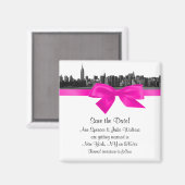 NYC Wide Skyline Etched BW Hot Pink Save the Date Magnet (Vorderseite/Rückseite)