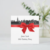 NYC Wide Skyline Etched BW Red Birthday Party SQ Einladung (Stehend Vorderseite)