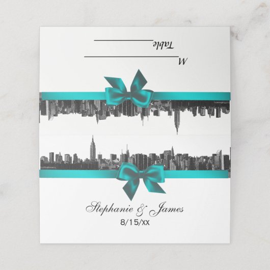 NYC Wide Skyline Etched BW TealWedding Escort Card Platzkarte (Außenseite Aufgefaltet)