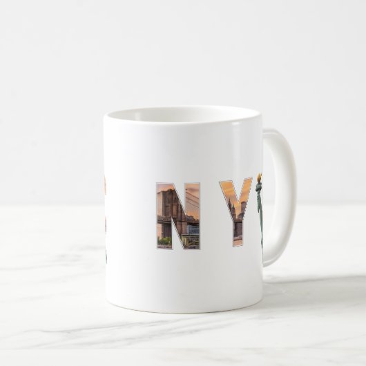 NYC Word Art mit Freiheitsstatue Skyline Tasse (VorderseiteRechts)
