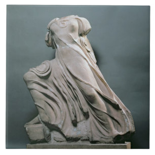 Nymphenzahl, acroterion vom Tempel von Phigal Fliese