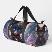 Nyx – Wächter des Mondlichts. Duffle Bag (Rechte Ecke)
