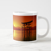 O-Torii Gate, Itsukushima-Schrein, Miyajima Jumbo-Tasse (Rechts)