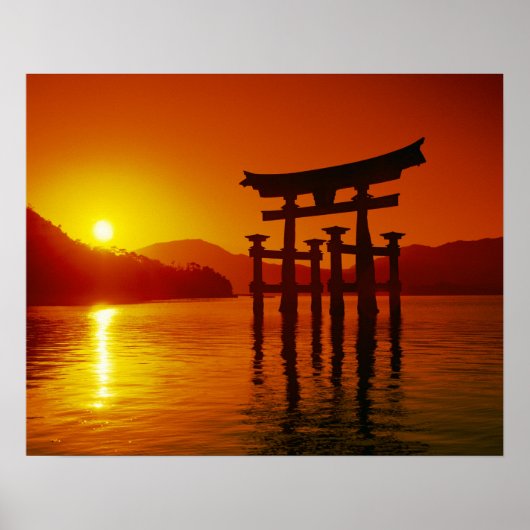 O-Torii Gate, Itsukushima schrein, Miyajima Poster (Vorne)