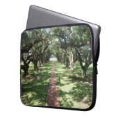 Oak Alley Laptopschutzhülle (Vorderseite Links)