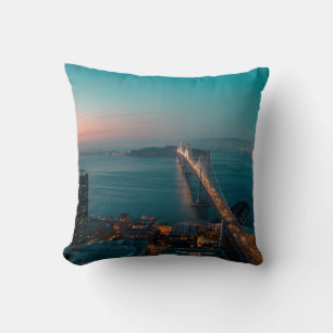 OAKLAND BRIDGE KISSEN