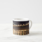 Oakland-Bucht-Brückennachtreflexionen Espressotasse (Vorderseite Rechts)