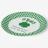 O'Baby St Patrick's Day Baby Shower Pappteller (Schrägansicht)