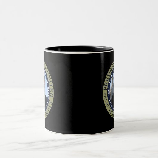 Obama-Siegel-Gold Zweifarbige Tasse (Mittel)