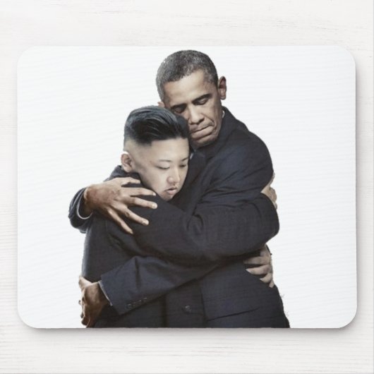 Obama-und Kim Jong-UNO Umarmen Mousepad (Vorne)