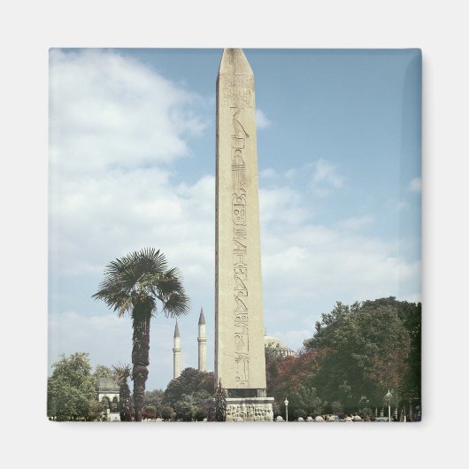 Obelisk, Theodosius I, mit römischer Basis Magnet (Vorne)