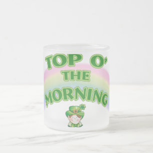 Oben am Morgen gläserne Tasse