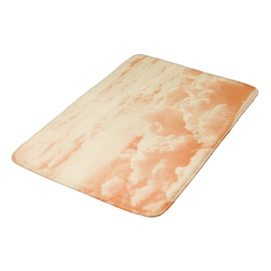 Oben in den träumerischen Wolken 7 Badematte (Schrägansicht)