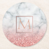 Ober-Rose-Goldmonogramm auf weißem Marmorstein Runder Pappuntersetzer (Vorderseite)