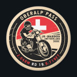 Oberalp Pass | Schweiz | Motorrad Magnet<br><div class="desc">Der Oberalp Pass wurde in einem Vintagen,  bedrückten Stilemblem gemacht. Es ist ein berühmter Hochgebirgspass,  der in der Schweiz gefunden wurde.</div>