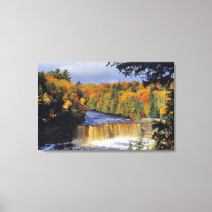 Oberer Tahquamenon-Wasserfall in UP Michigan im He Leinwanddruck