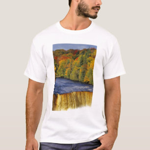 Oberer Tahquamenon-Wasserfall in UP Michigan in T-Shirt