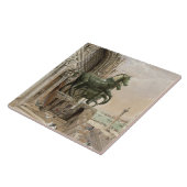 Oberer Teil der Fassade von St Mark Kirche, Fliese (Seite)