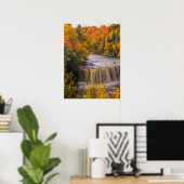 Oberer Wasserfall mit Herbstfarben Poster (Heimbüro)