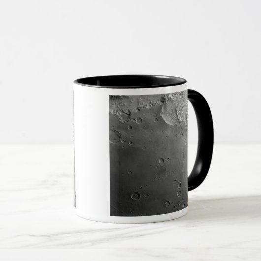 Oberfläche der Mars 2 Tasse (VorderseiteRechts)