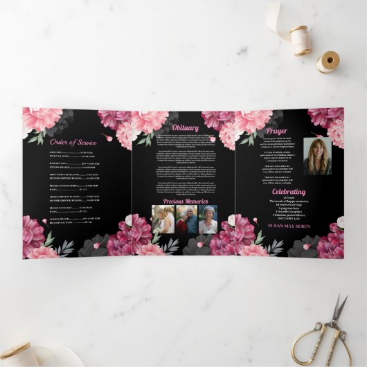 Obituary Celebration Life Foto Pink Floral Dreifach Gefaltete Einladung (Innenseite)