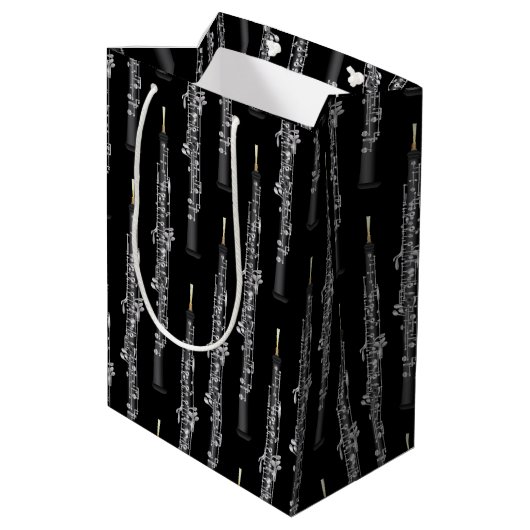 Oboe Musician Music Teacher Mittlere Geschenktüte (Rückseite Schrägansicht)