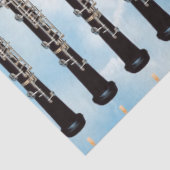 Oboen wiederholen sich gegen den Hintergrund des b Seidenpapier (Ausschnitt)