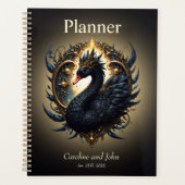 Obsidian-Schwan der stillen Gnade – Dark Fantasy Planer (Vorderseite)