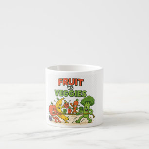 Obst gegen Veggies - Funny Tug Cartoon Design Espressotasse