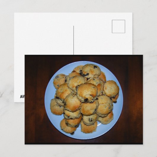 Obst-Scones auf Holz serviert Postkarte (Vorne/Hinten)
