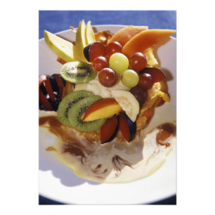 Obstsalat mit Eiscreme. Fotodruck