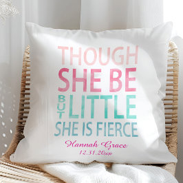 Obwohl sie nur klein ist, ist sie scharf kissen