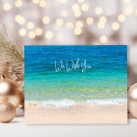 Ocean Beach wünscht Ihnen frohe Weihnachten<br><div class="desc">Weihnachtskarten mit Ozean- und Strandszene. Passen Sie sich mit Ihrem Gruß und Ihrer Unterschrift an. Tropisch blaues Wasser und Strand Sand auf der Vorderseite mit Beispieltext, "wir wünschen Ihnen" (ändern Sie den Wortlaut nach Bedarf in "I"). Die Formulierung bleibt mit einem "Frohen Weihnachten" und "Glückliches Neues Jahr" Gruß auf den...</div>