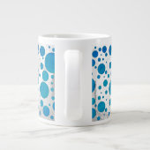 Ocean Blue Polka Dots Jumbo-Tasse (Rückseite)