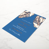 Ocean Blue Tropical Palm Leaf Wedding Gold Folieneinladung (Gedreht)