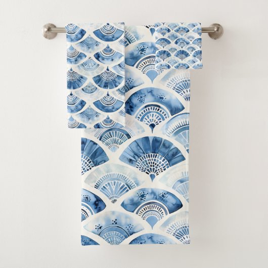 Ocean Blue Watercolor Geometric Gradient Art Deco Badhandtuch Set (Insitu)