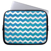 Ocean Blue Zickzack Pattern Laptopschutzhülle (Vorderseite)