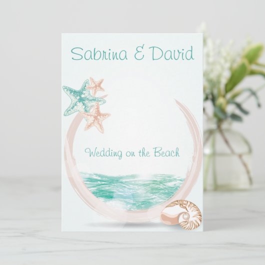 Ocean Breeze Beach Hochzeit Einladung (Stehend Vorderseite)