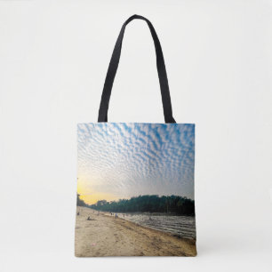 Ocean Breeze Tote Bag - Blue Skies and Beachy Wave Tasche