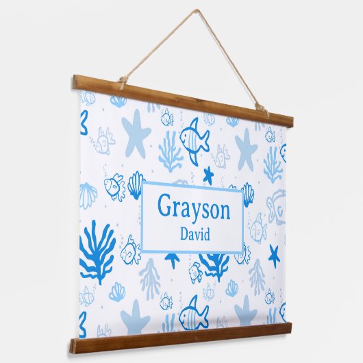 Ocean Fish Individuelle Name Kinderzimmer Boys Roo Wandteppich Mit Holzrahmen (Gewinkelt)