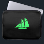 Ocean Glow_Green-on-Black Clipper Ship Laptopschutzhülle<br><div class="desc">Wenn Sie kreativ sind,  können Sie die Größe,  Position,  Farbe und sogar die Anzahl der Clipper-Schiffe ändern,  zusammen mit der Hintergrundfarbe. Klicken Sie einfach auf "Anpassen" und gehen Sie los!</div>