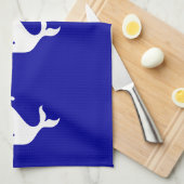 Ocean Glow_White-on-Blue Whale Handtuch (Viertel Falte)