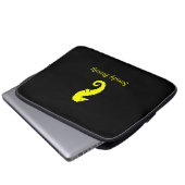 Ocean Glow_Yellow-on-Black Seepferd_personalisiert Laptopschutzhülle (Vorne Knopf)